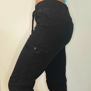BLACK CARGO JOGGERS